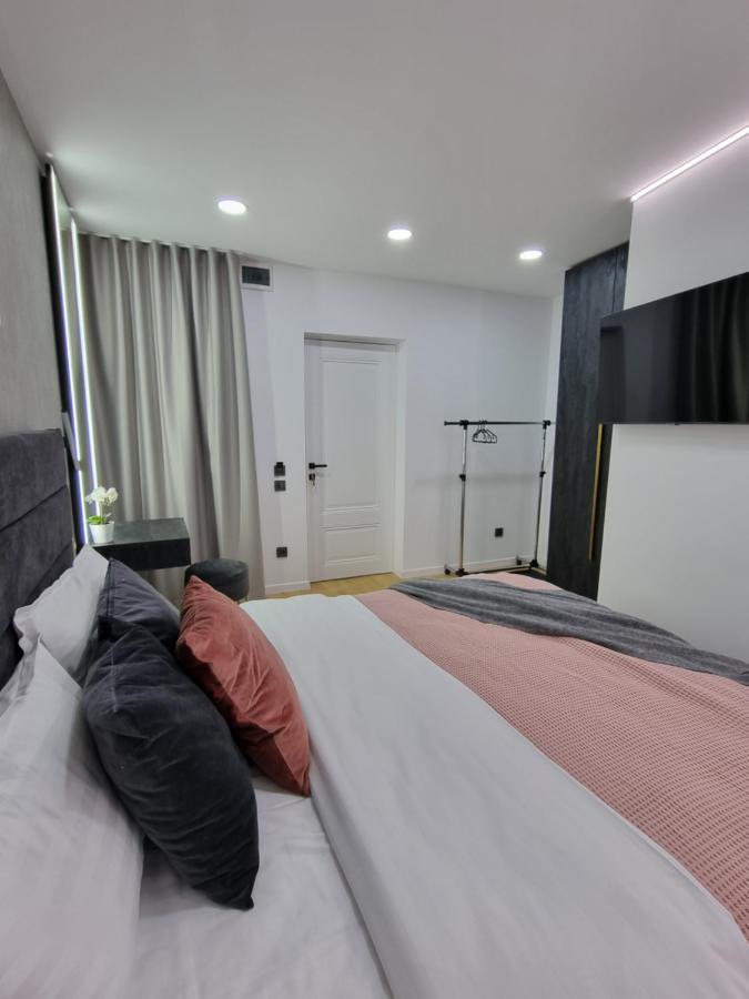 Casa Chiper - Apartament Etaj 1 Brašov Exteriér fotografie